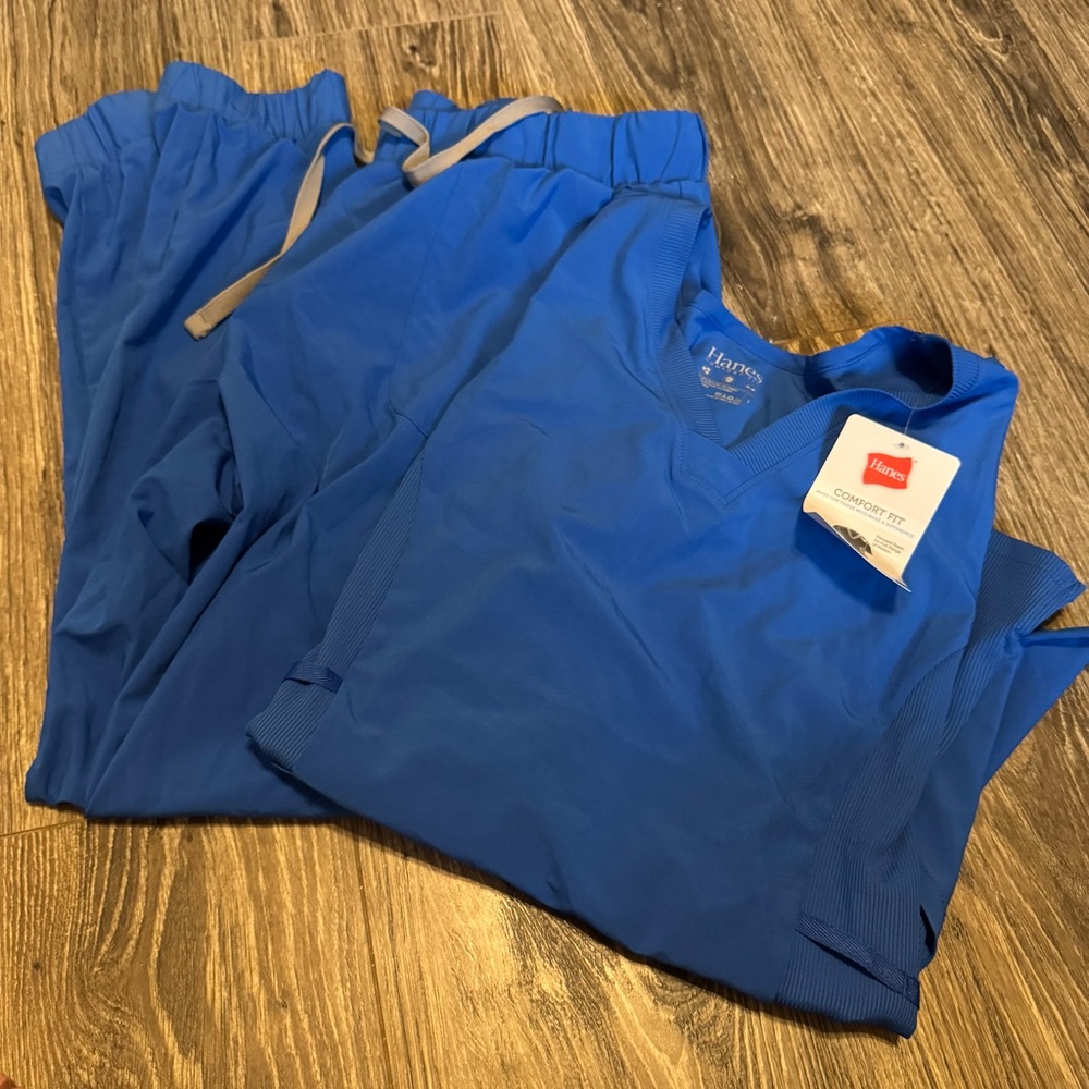 Hanes scrub set size large